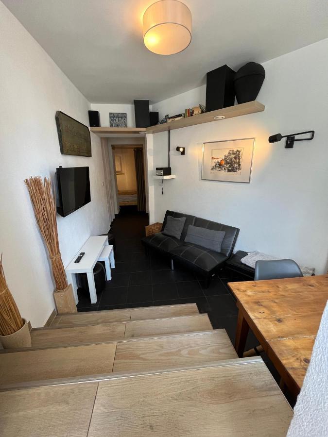 Apartamento Old Town Napoleon Crib Bucarest Exterior foto