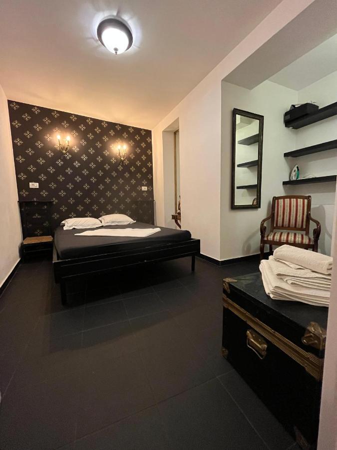 Apartamento Old Town Napoleon Crib Bucarest Exterior foto